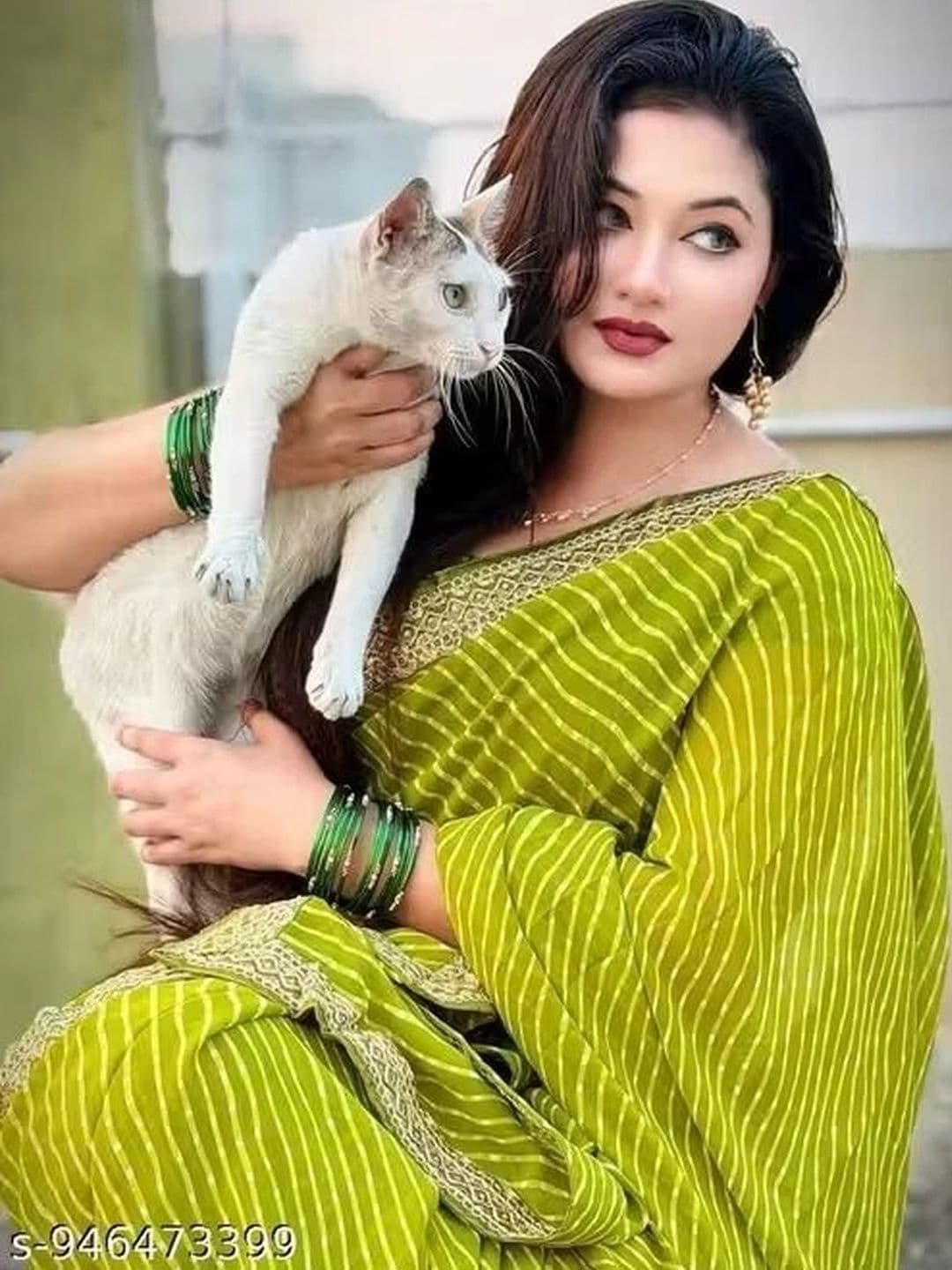 RENBRIZA Striped Poly Georgette Saree thumbnail 2