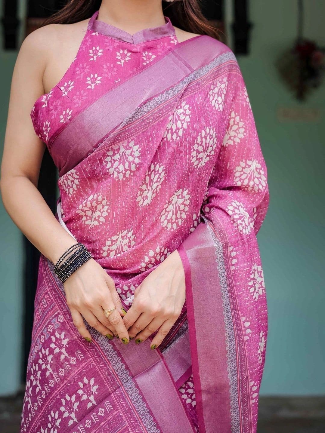 Moda Rapido Floral Art Silk Banarasi Saree thumbnail 2