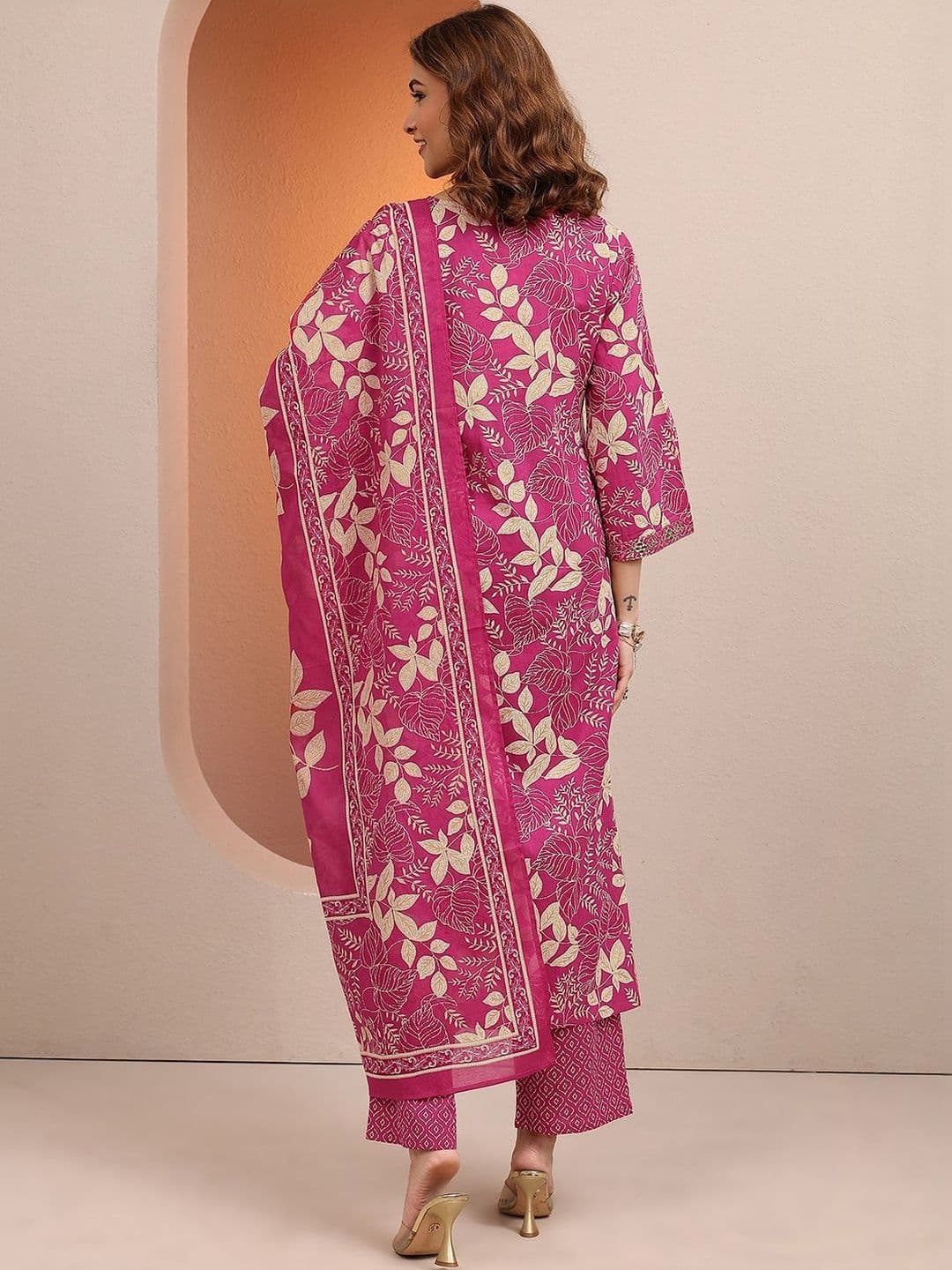 Libas Women Floral Printed Regular Mirror Work Kurta with Trousers & With Dupatta thumbnail 7