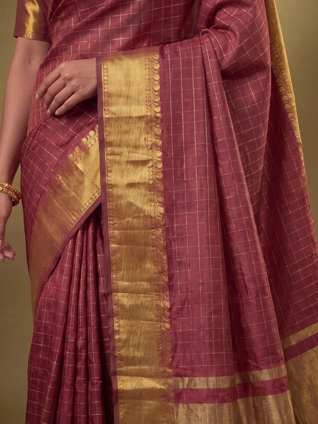 SAMANTHA Woven Design Zari Silk Blend Bomkai silk Saree thumbnail 5