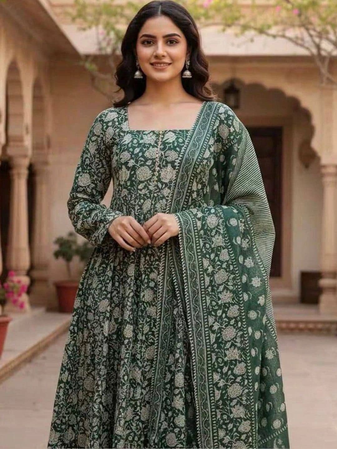 Chhipa Prints Women Floral Printed Regular Kurta with Trousers & With Dupatta - view 1