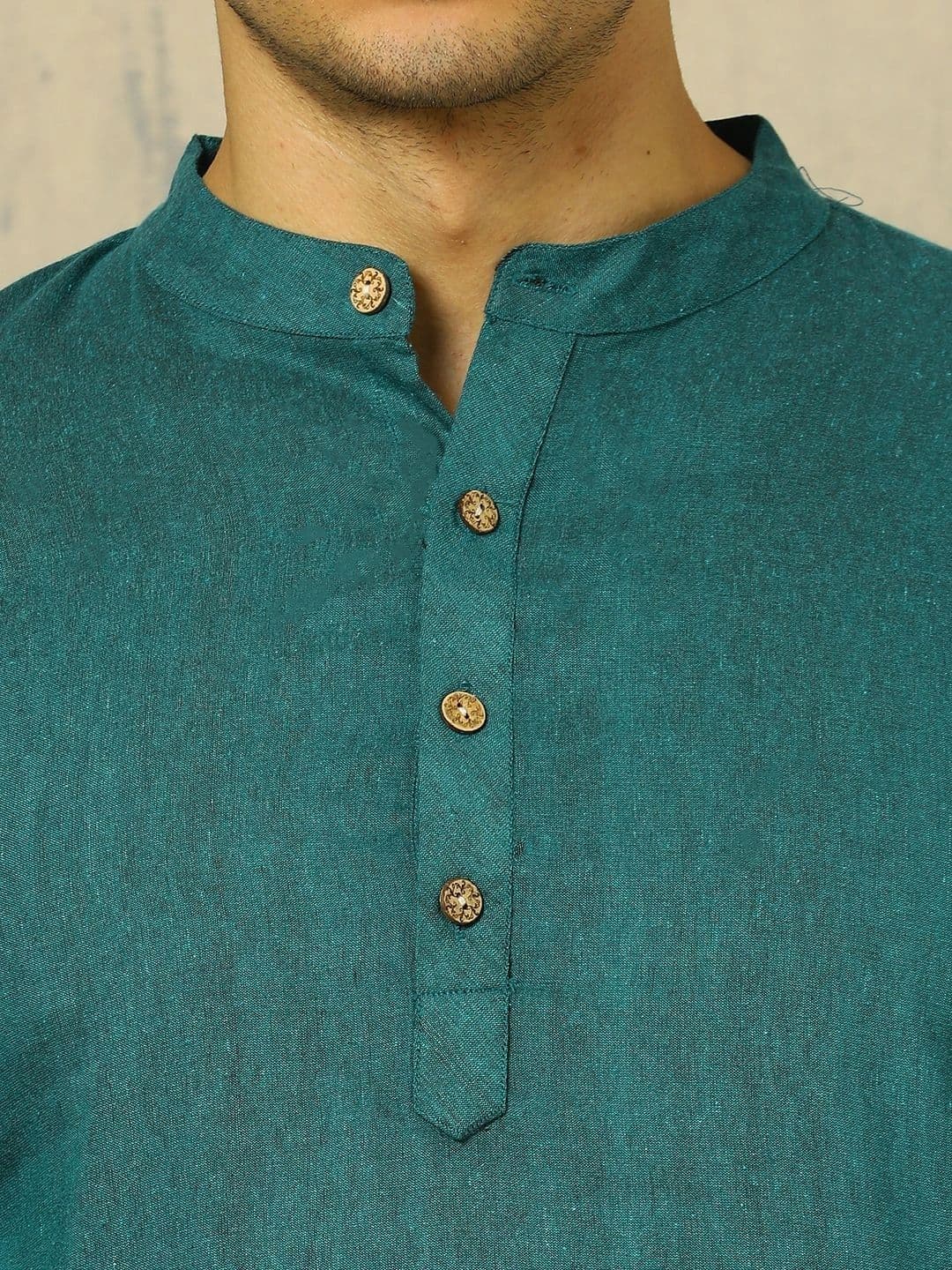 Navibhu Woven Design Solid Cotton Handloom Mandarin Collar Short Kurta thumbnail 5