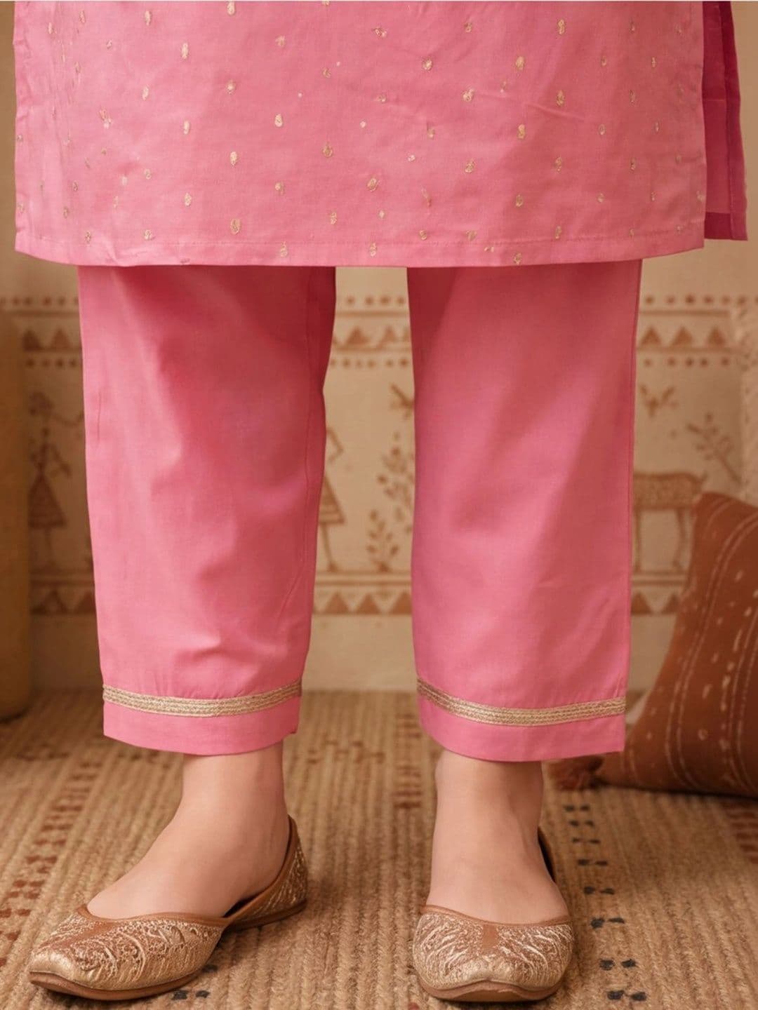 Anouk Women Printed Regular Kurta with Trousers & With Dupatta thumbnail 6
