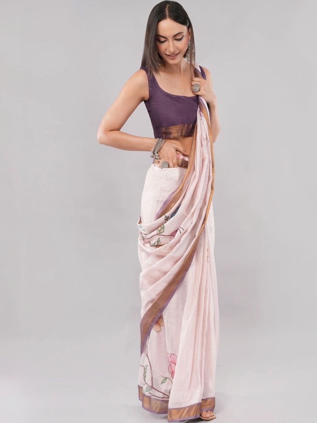 SAMANTHA Floral Zari Linen Blend Saree thumbnail 3
