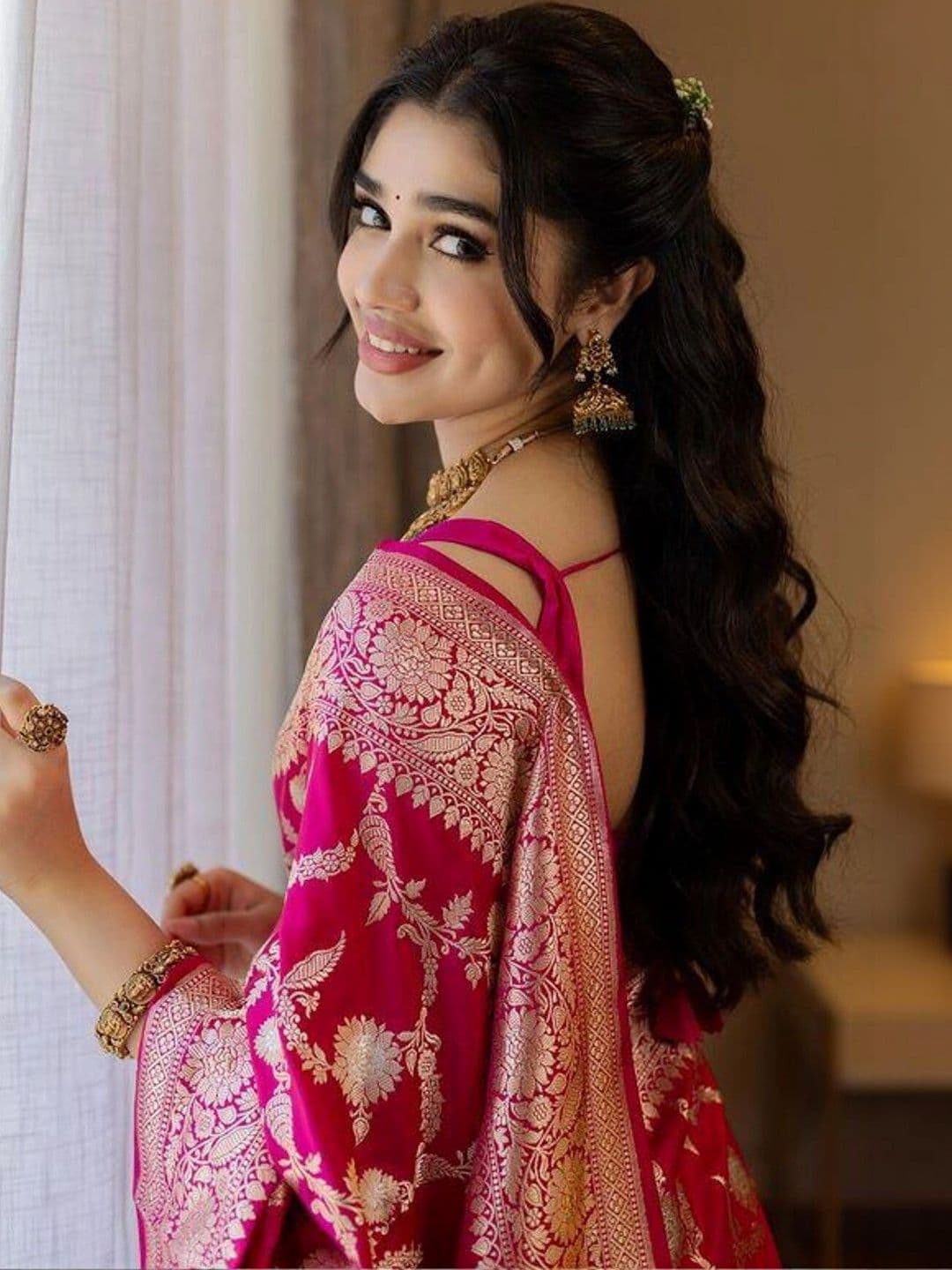 VS MALL Ethnic Motifs Zari Banarasi Saree thumbnail 2
