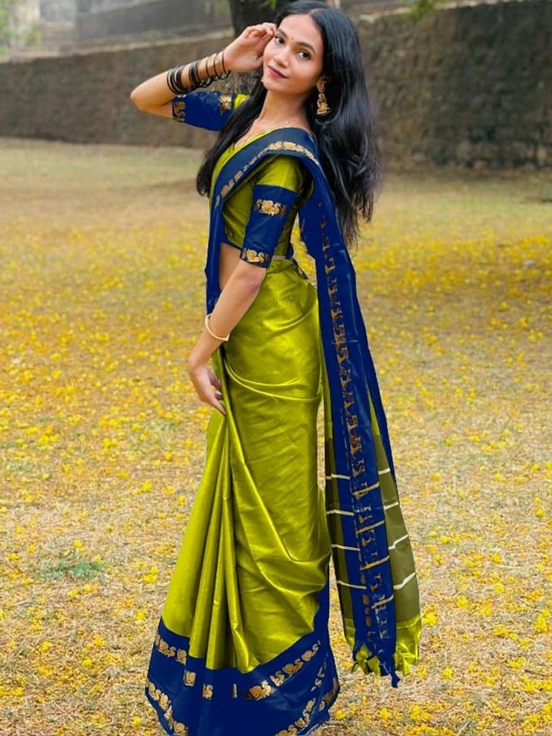 UMANTA Ethnic Motifs Zari Silk Cotton Designer Gadwal Saree thumbnail 5