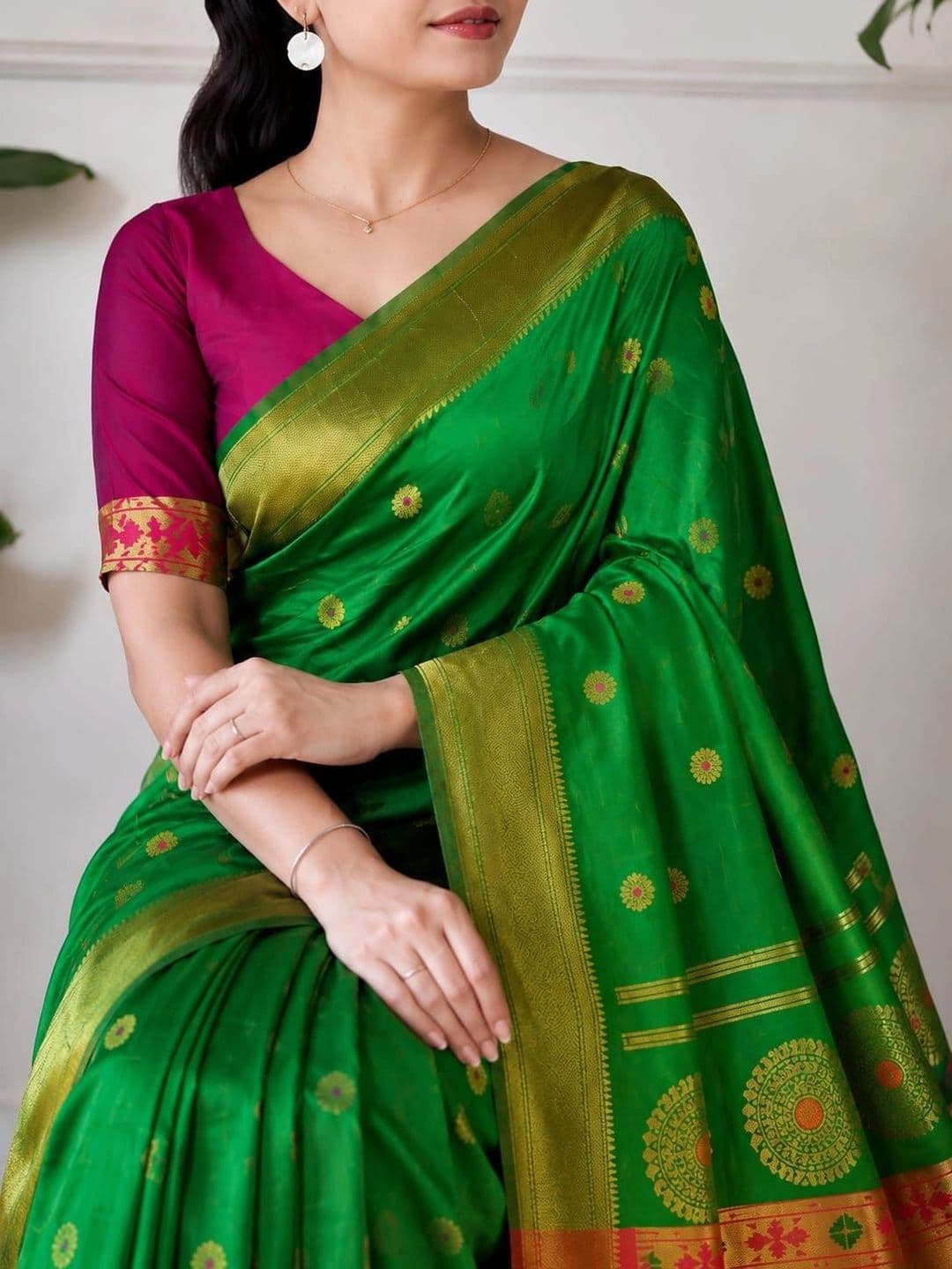 Moda Rapido Woven Design Zari Art Silk Designer Banarasi Saree thumbnail 3