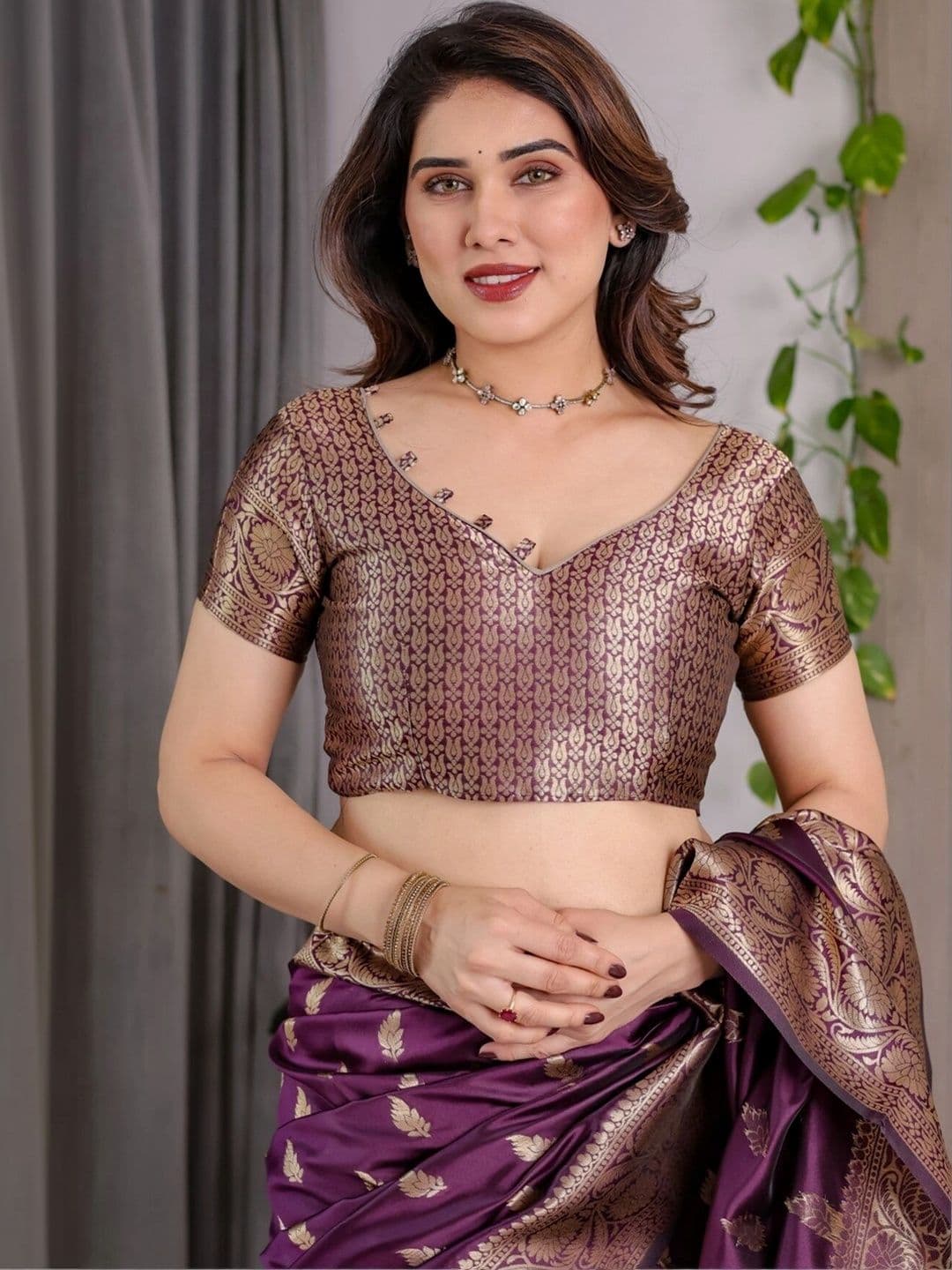 VS MALL Woven Design Zari Silk Cotton Banarasi Saree thumbnail 6
