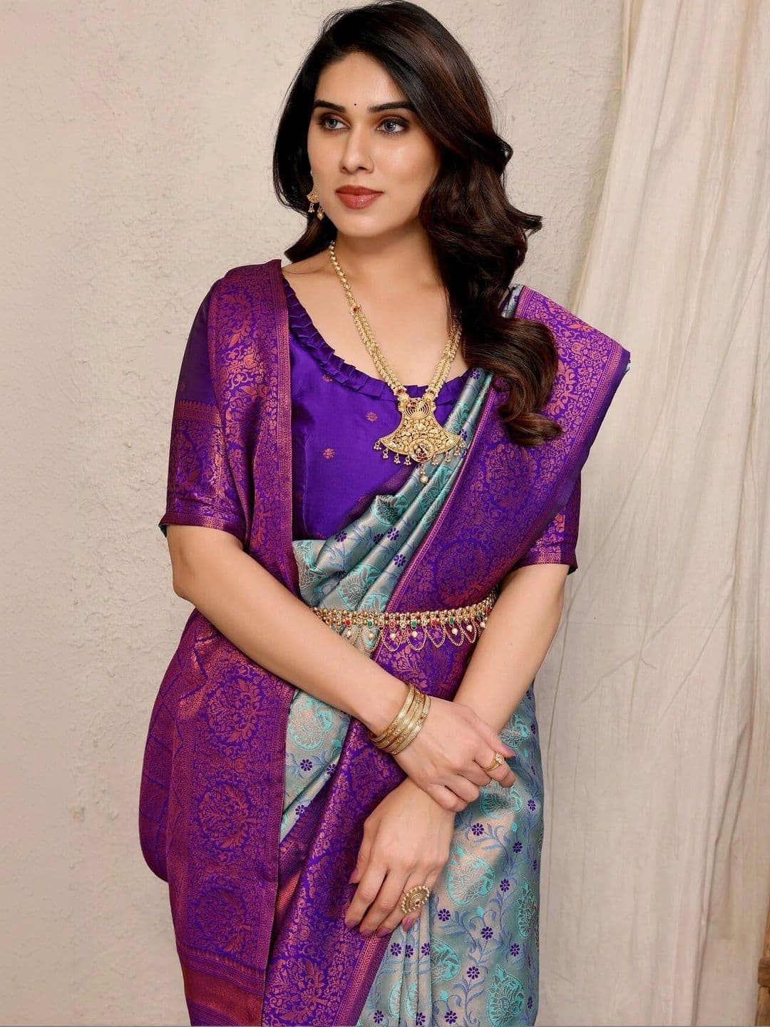 VS MALL Zari Banarasi Saree thumbnail 3