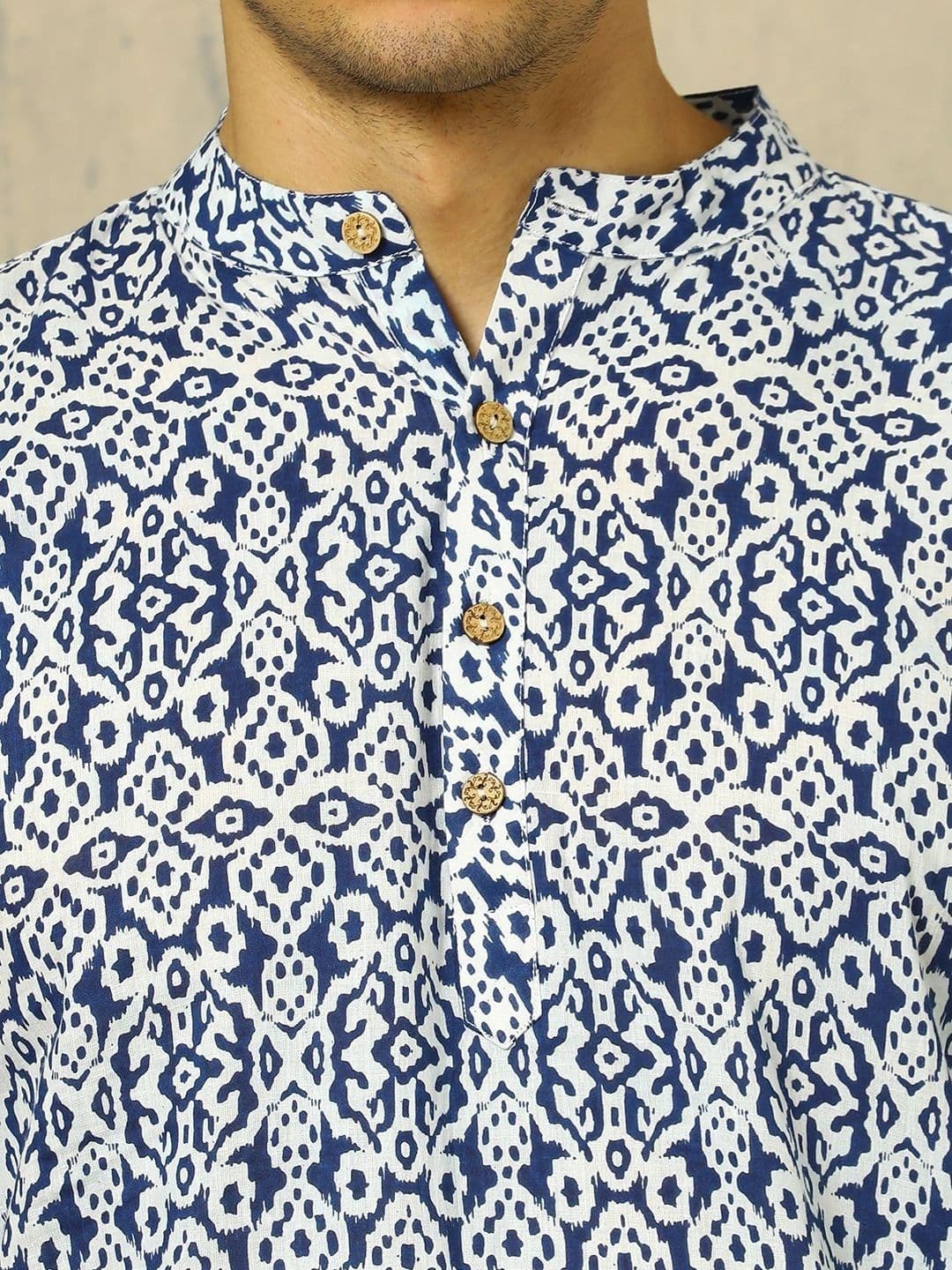 Navibhu Printed Pure Cotton Mandarin Collar Short Kurta thumbnail 2
