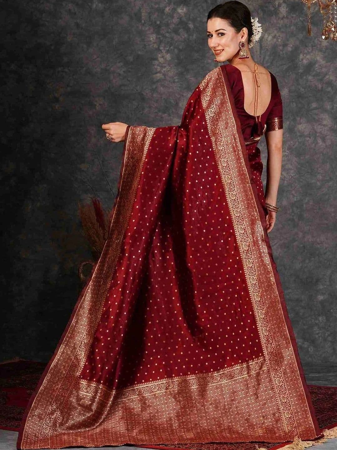 wearsquad Woven Design Zari Art Silk Banarasi Saree thumbnail 2
