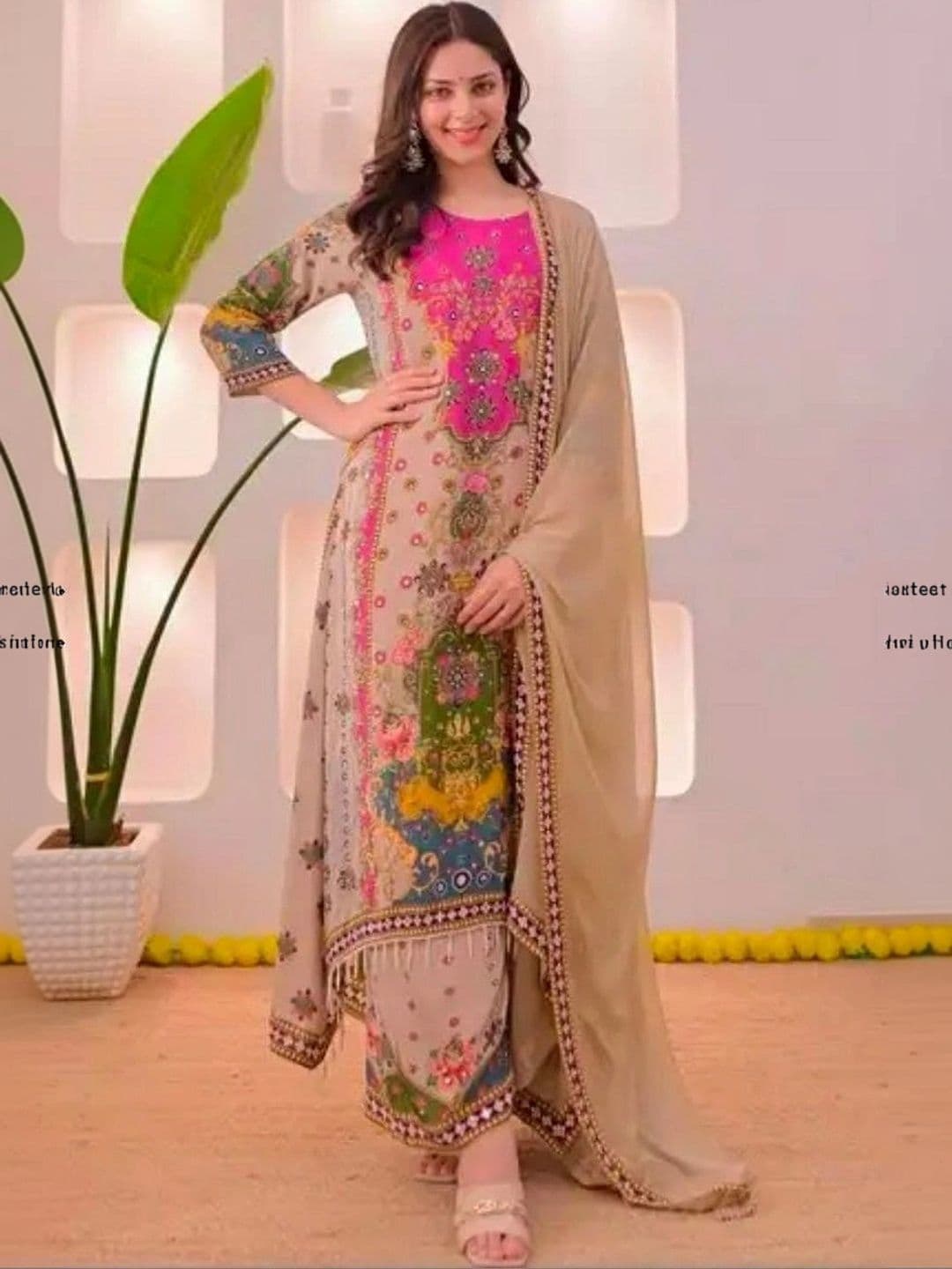 GMA Women Ethnic Motifs Printed Regular Kurta with Palazzos & With Dupatta thumbnail 2