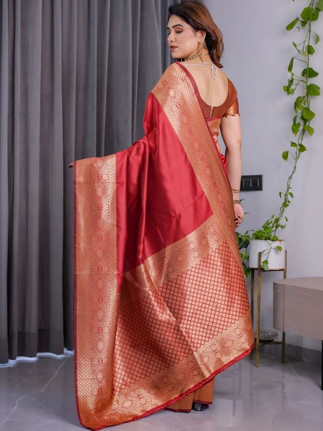 VS MALL Ethnic Motifs Zari Silk Cotton Banarasi Saree thumbnail 7