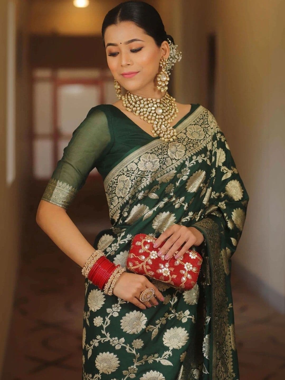 VS MALL Ethnic Motifs Zari Banarasi Saree thumbnail 3
