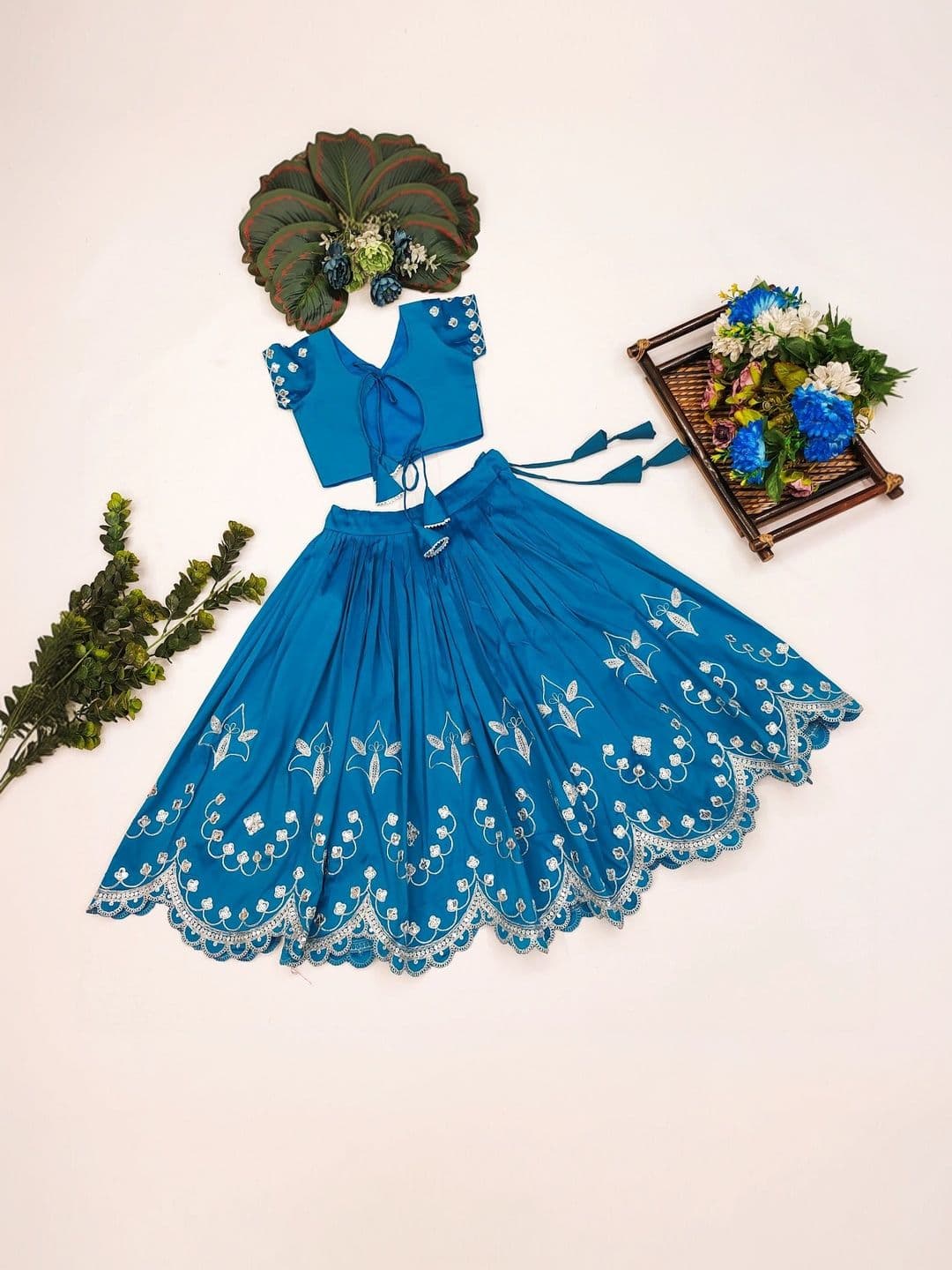 Sangria Girls Embroidered Thread Work Ready to Wear Lehenga & thumbnail 5