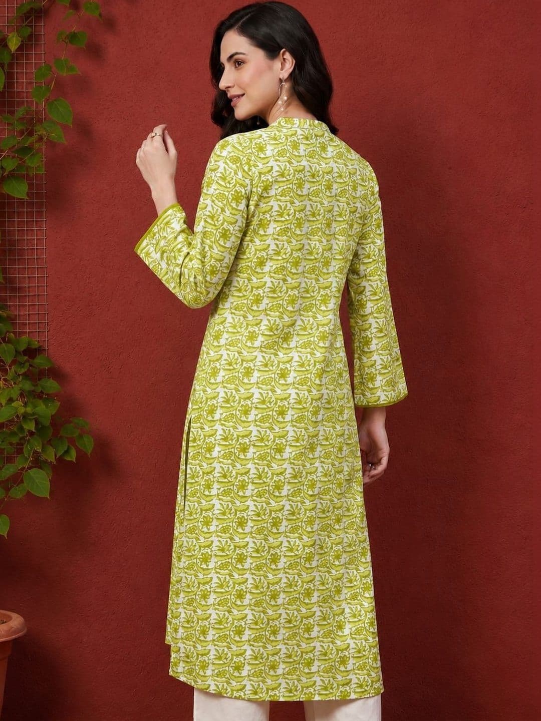 Anouk Women Floral Printed Kurta thumbnail 5