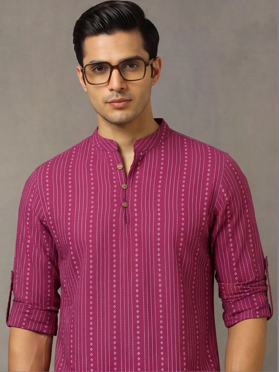 Navibhu Woven Design Striped Cotton Handloom Mandarin Collar Short Kurta thumbnail 3