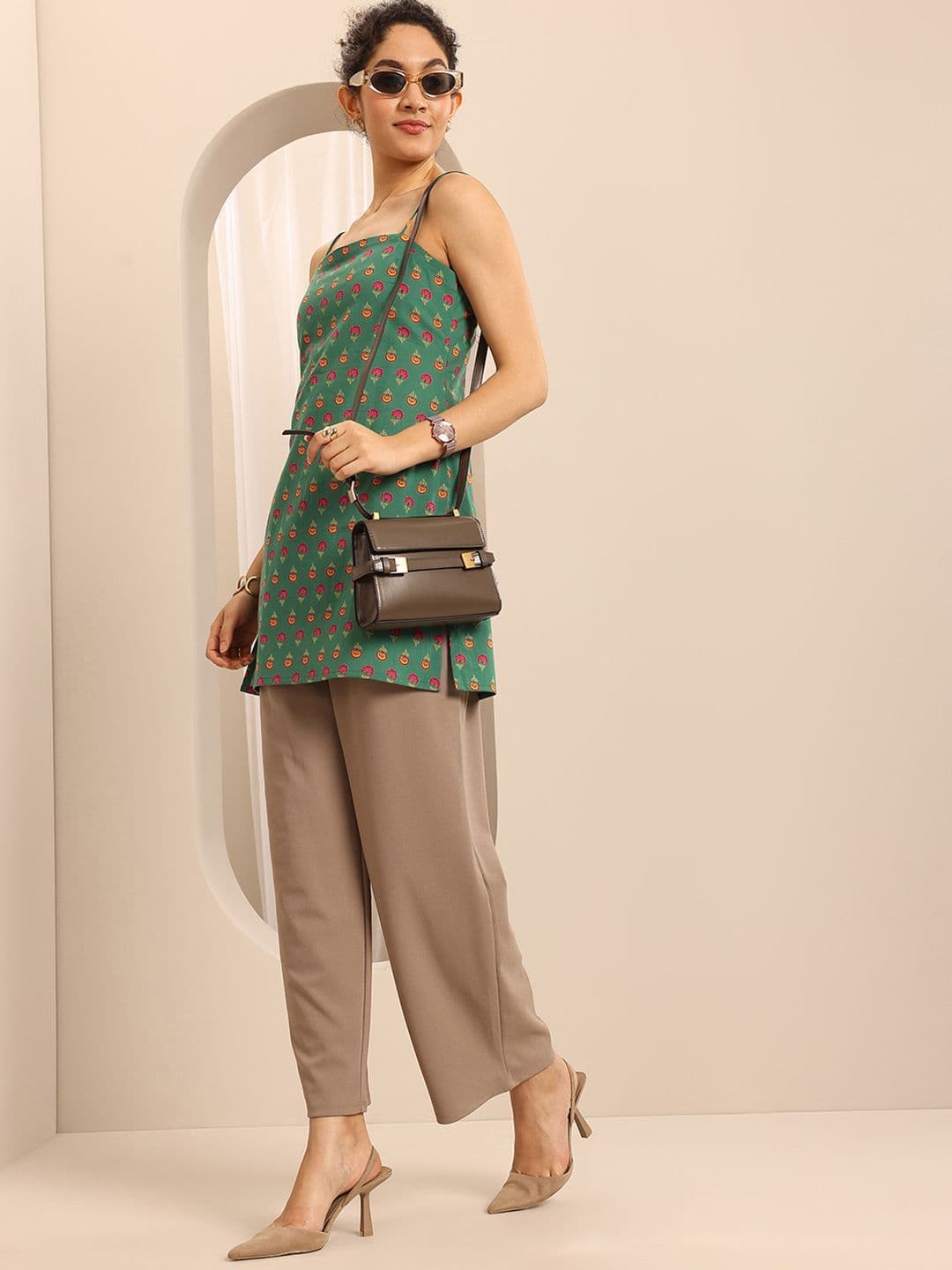Libas Floral Printed Square Neck Kurti thumbnail 7