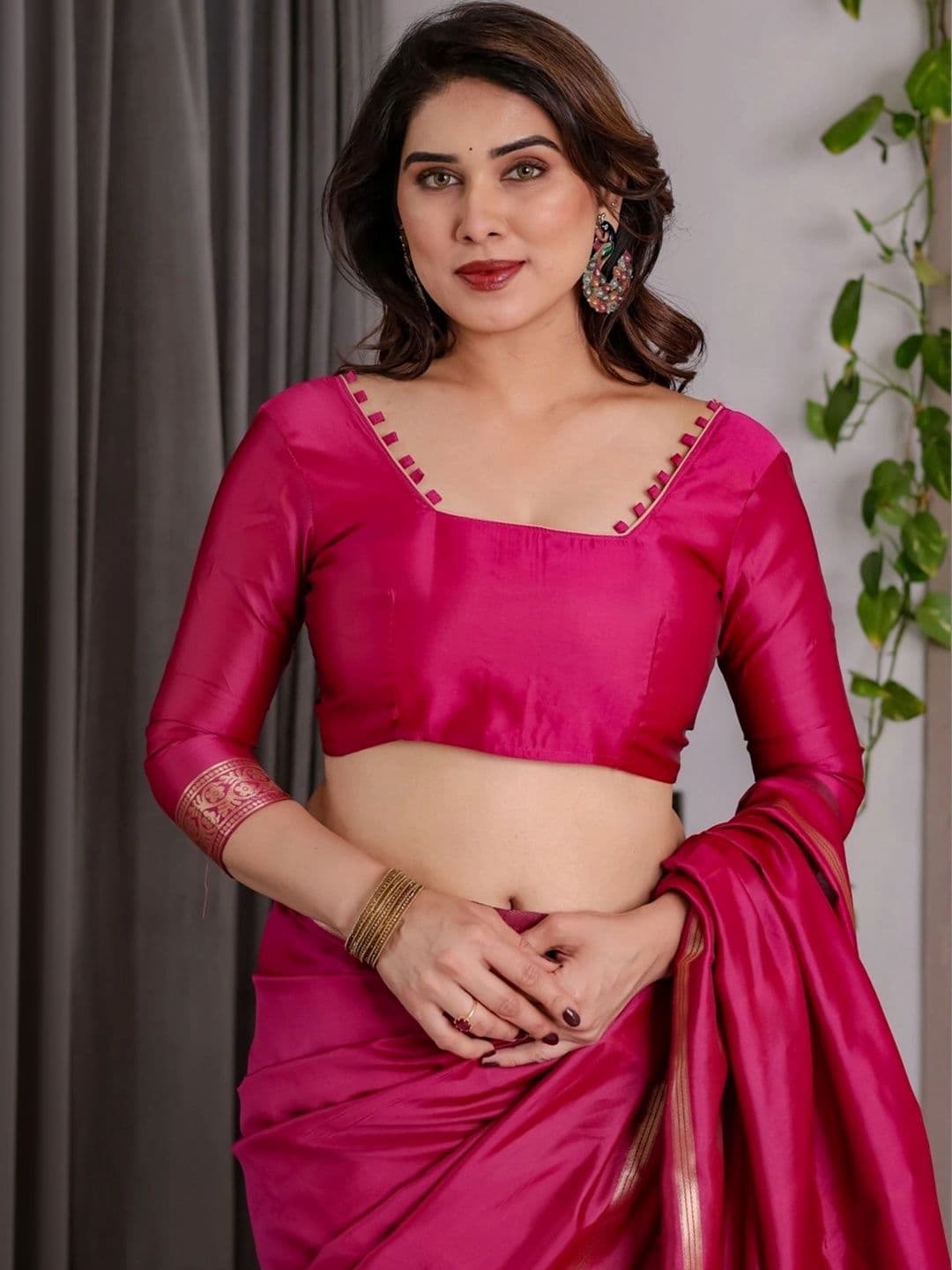 VS MALL Ethnic Motifs Zari Silk Cotton Banarasi Saree thumbnail 5