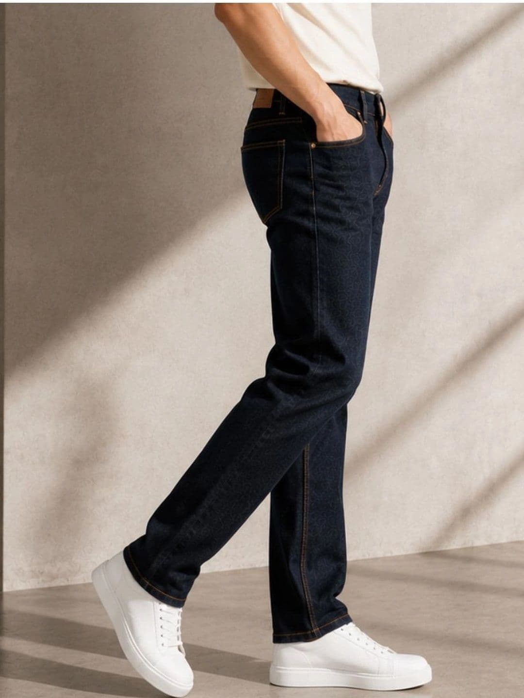 ZUSH Men Straight Fit Mid-Rise Stretchable Jeans thumbnail 4