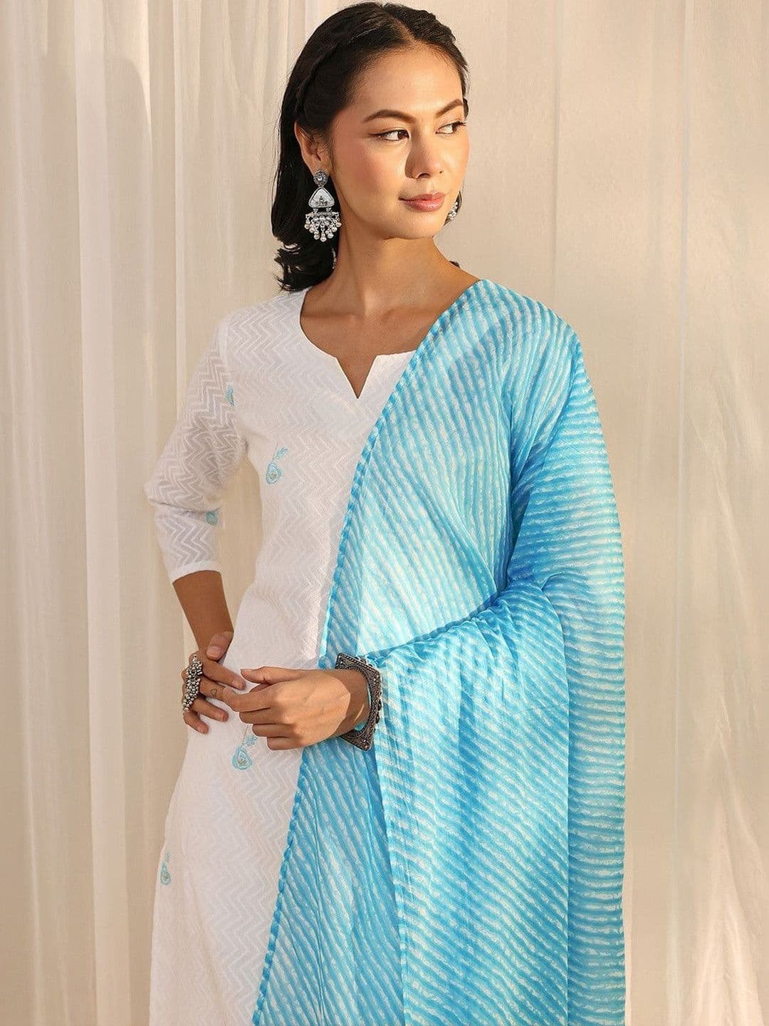 Libas Women Ethnic Motifs Regular Thread Work Kurta with Trousers & With Dupatta thumbnail 3