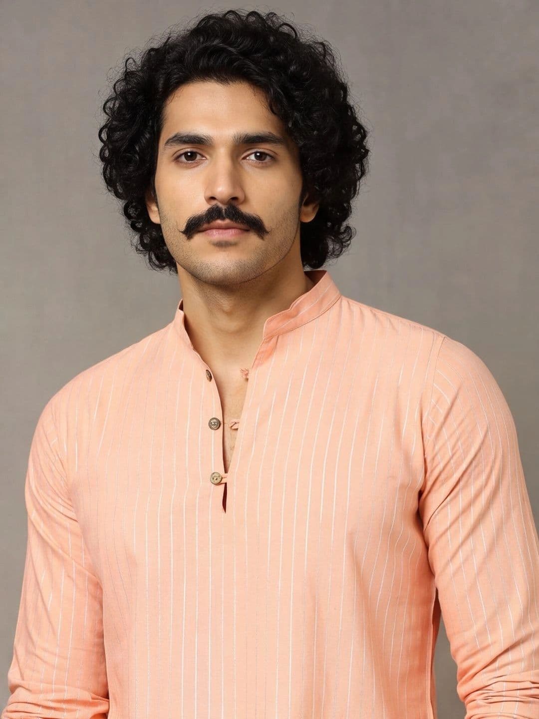 Navibhu Woven Design Solid Cotton Handloom Mandarin Collar Short Kurta thumbnail 5