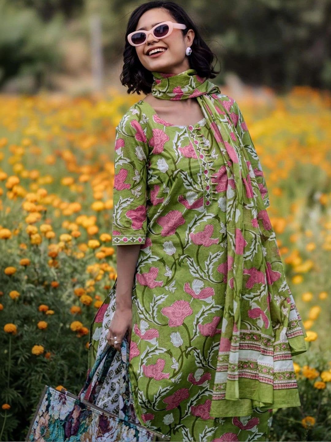 Libas Women Floral Printed Regular Kurta with Salwar & With Dupatta thumbnail 5