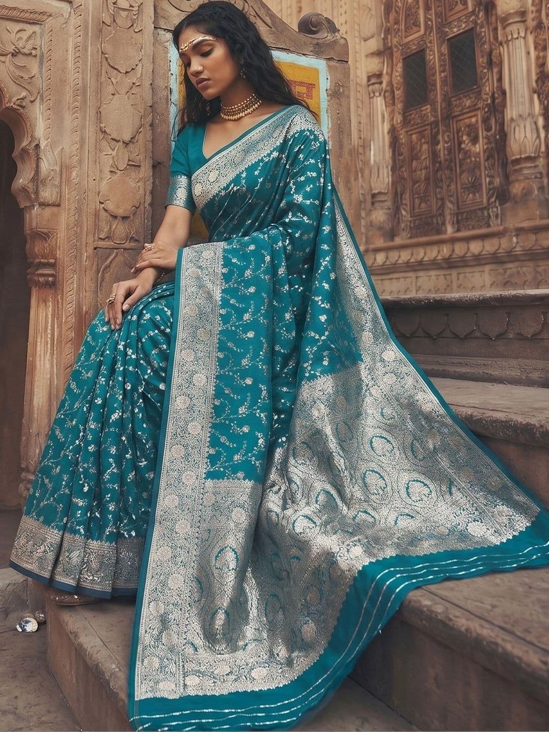Dhaaga Ghar Floral Zari Silk Blend Designer Banarasi Saree thumbnail 2