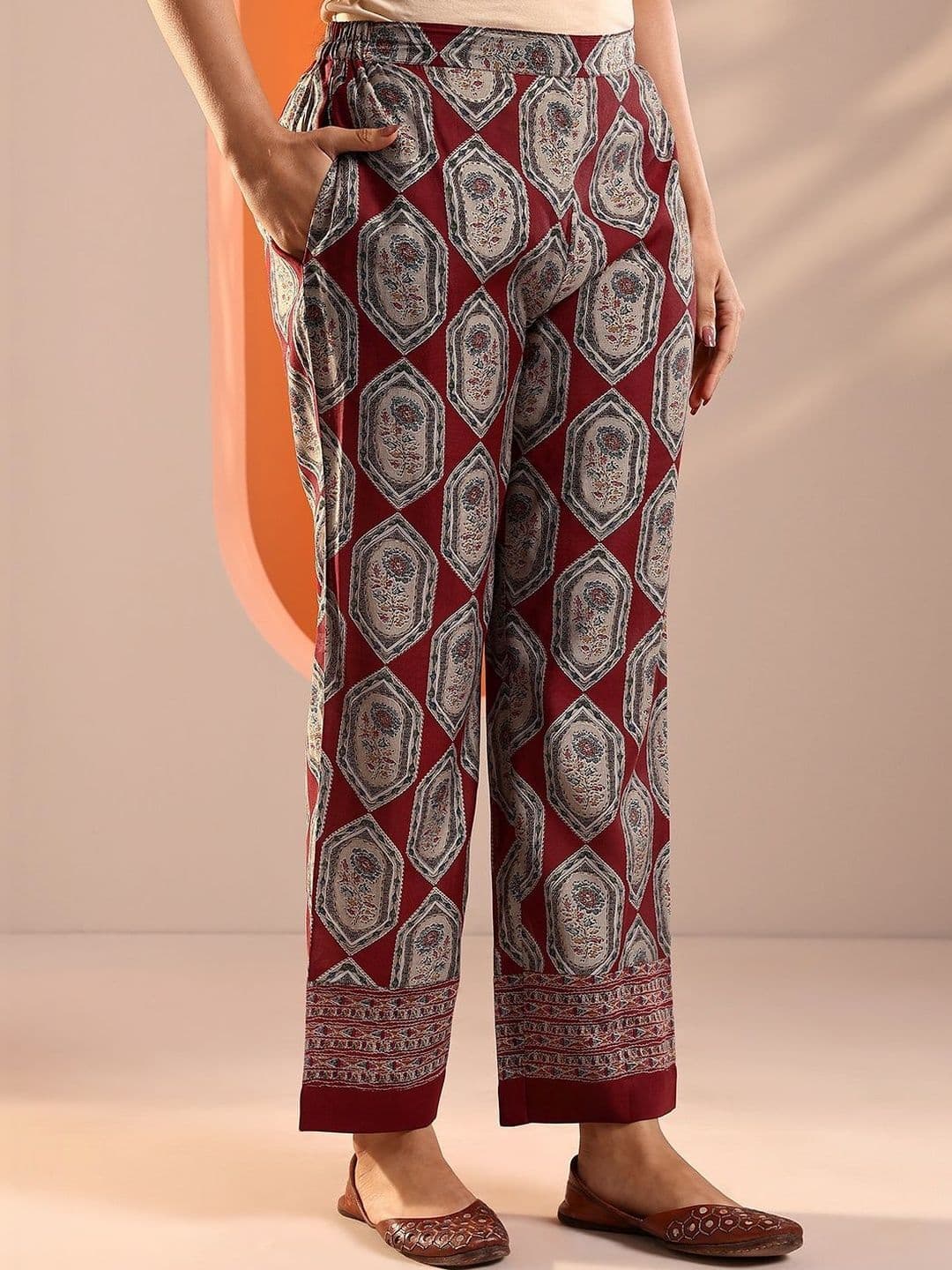 Libas Women Printed Regular Kurta with Trousers & With Dupatta thumbnail 4