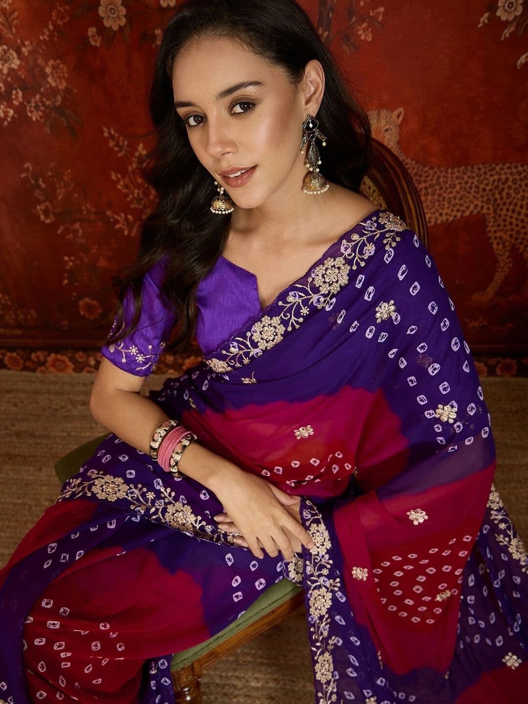 KALINI Bandhani Embroidered Pure Georgette Fusion Bandhani Saree thumbnail 6
