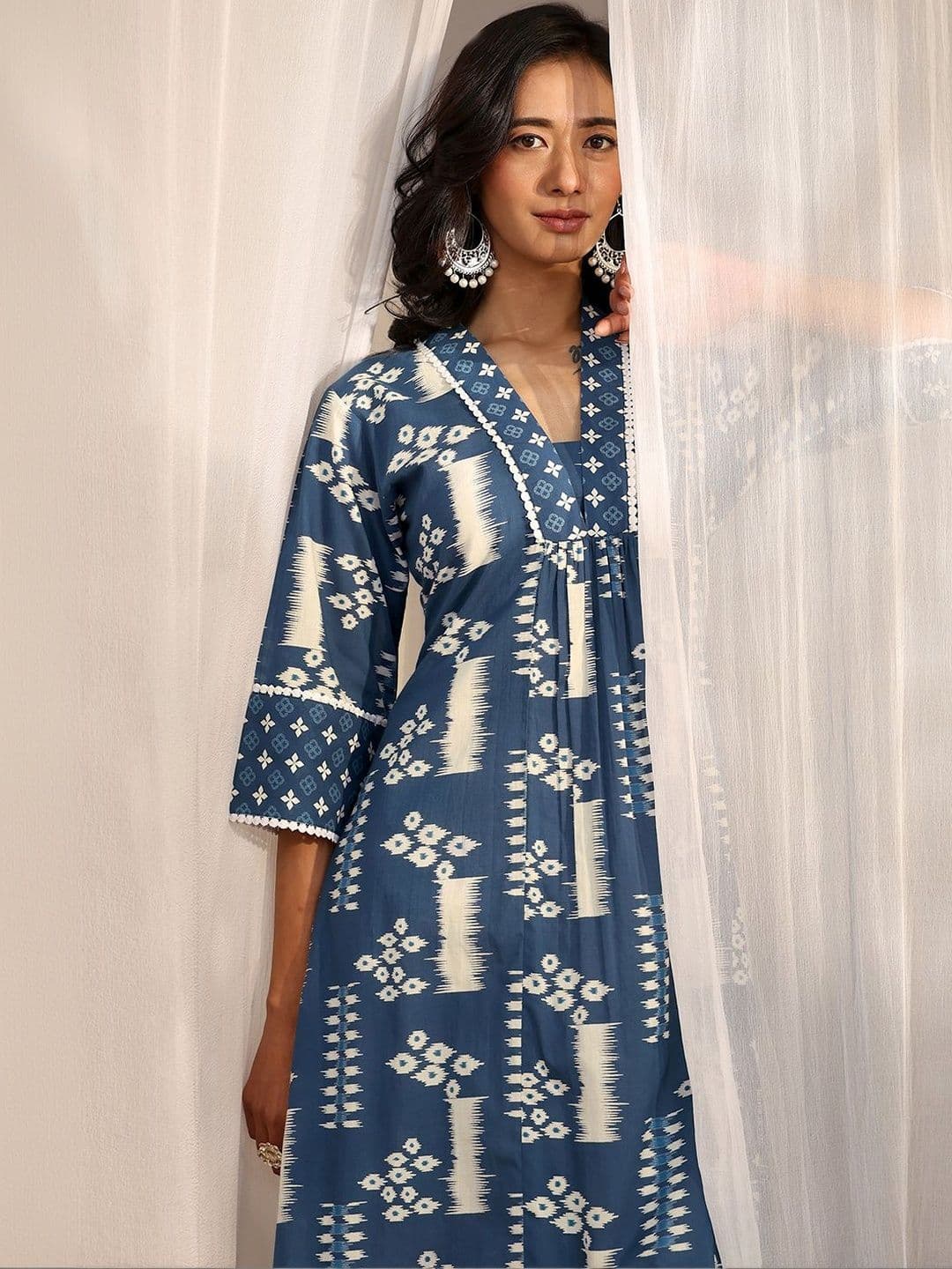 Libas Women Ethnic Motifs Printed Indigo Kurta thumbnail 2
