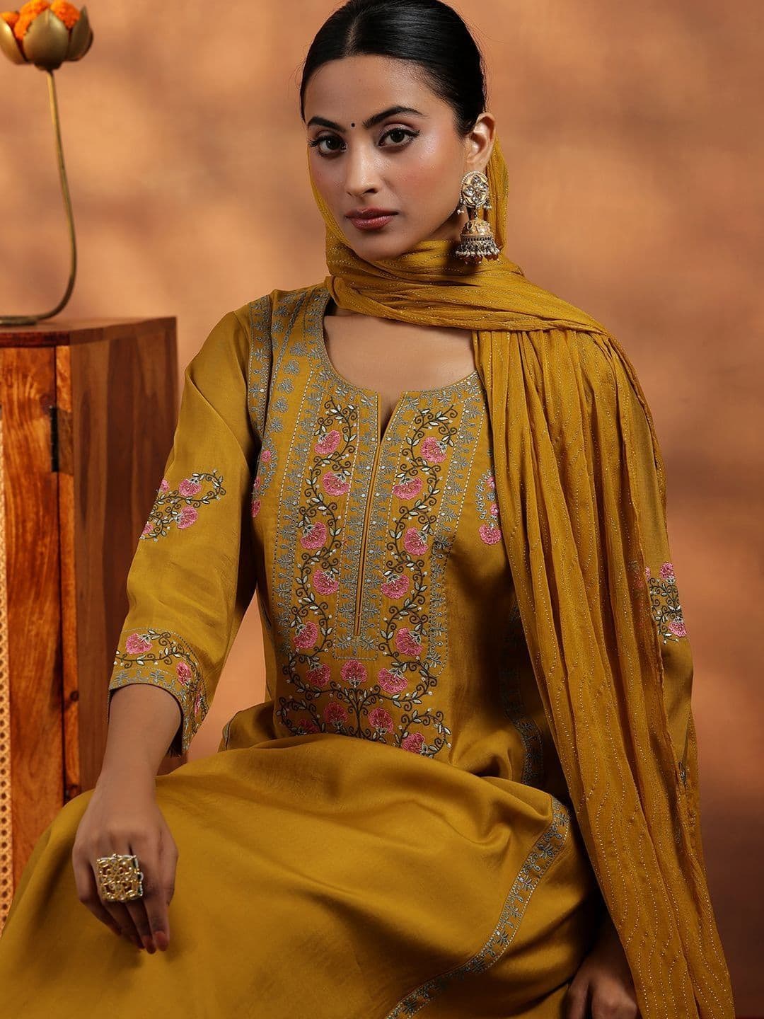 Libas Women Floral Embroidered Panelled Thread Work Kurta with Salwar & With Dupatta thumbnail 3