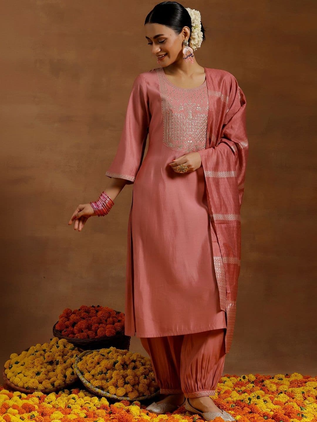 Gerua By Libas Women Floral Yoke Design Regular Kurta with Salwar & With Dupatta thumbnail 2