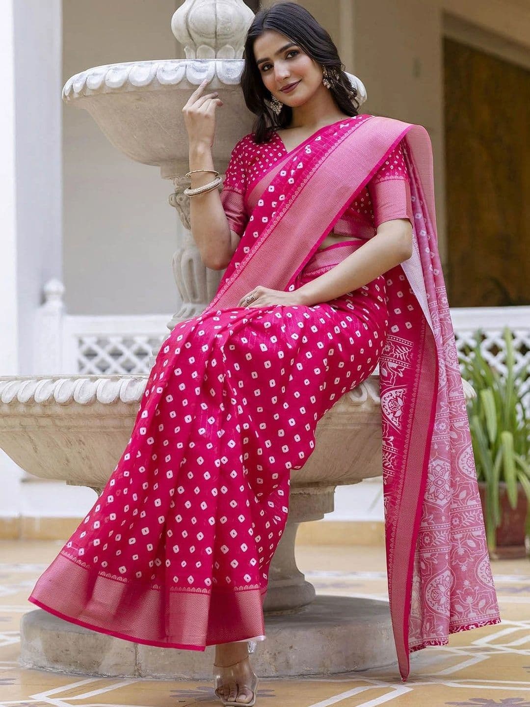 KALINI Bandhani Zari Art Silk Fusion Bandhani Saree thumbnail 3