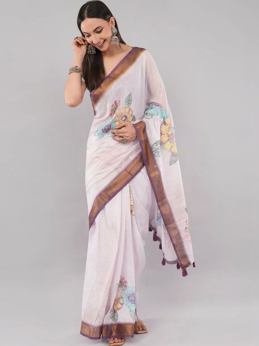 SAMANTHA Floral Zari Linen Blend Belted Saree - view 1