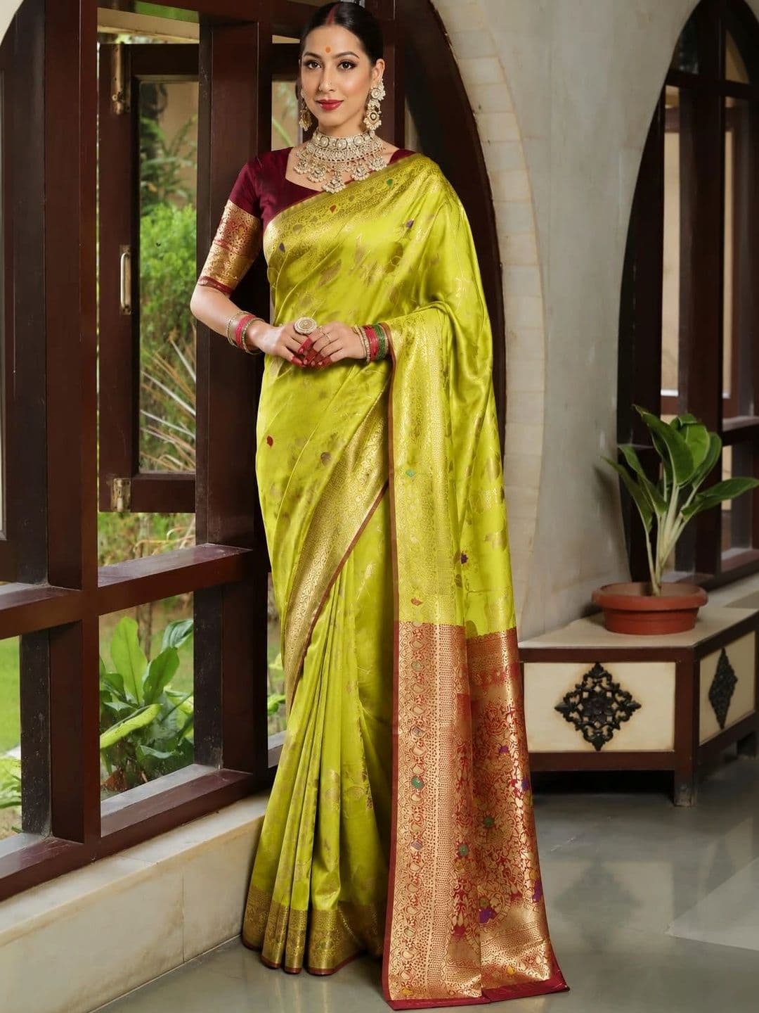 Moda Rapido Floral Zari Art Silk Designer Banarasi Saree - view 1