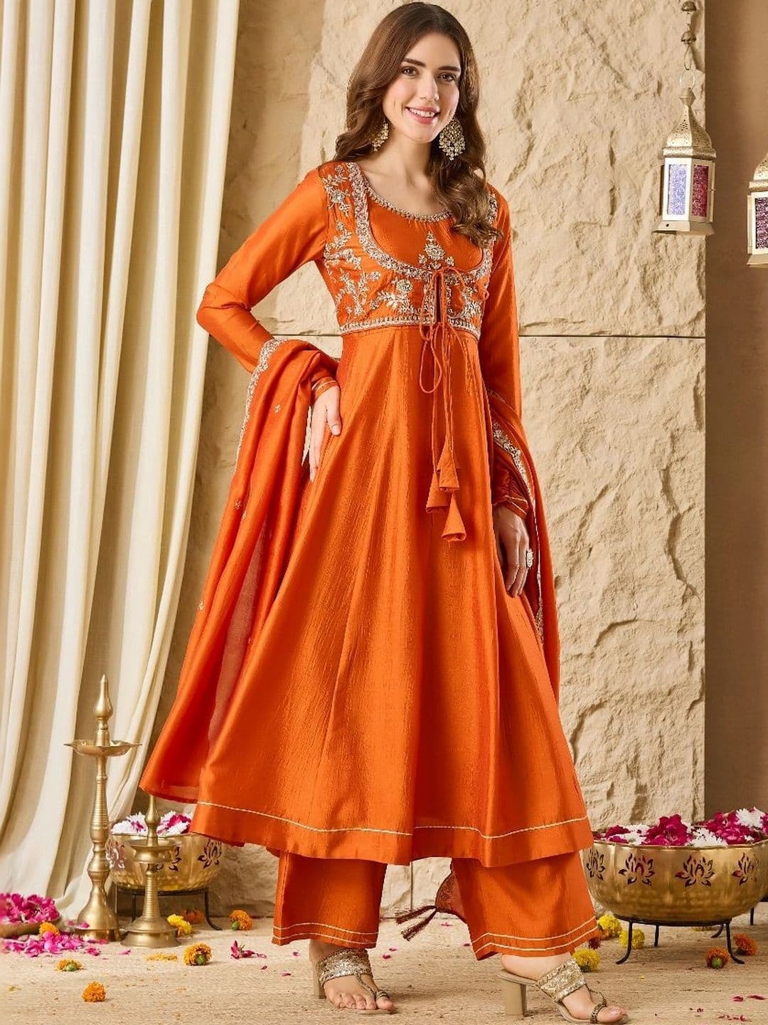 MOKOSH Women Ethnic Motifs Embroidered Empire Thread Work Pure Silk Kurta with Palazzos & With Dupatta thumbnail 7
