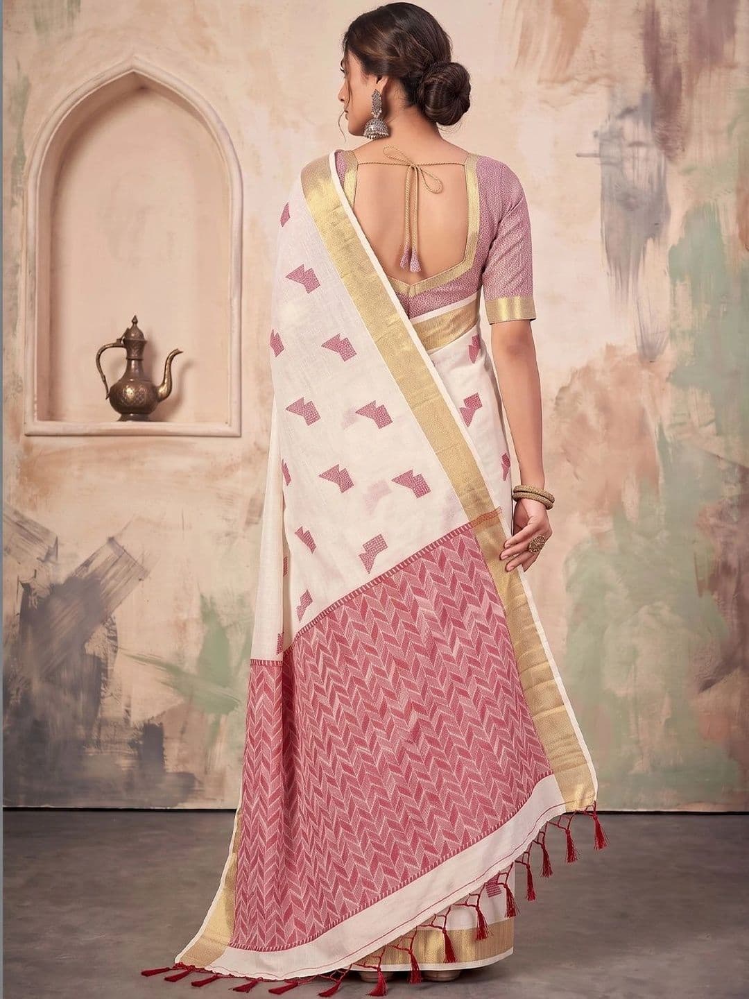 Dhaaga Ghar Woven Design Linen Blend Designer Saree thumbnail 4