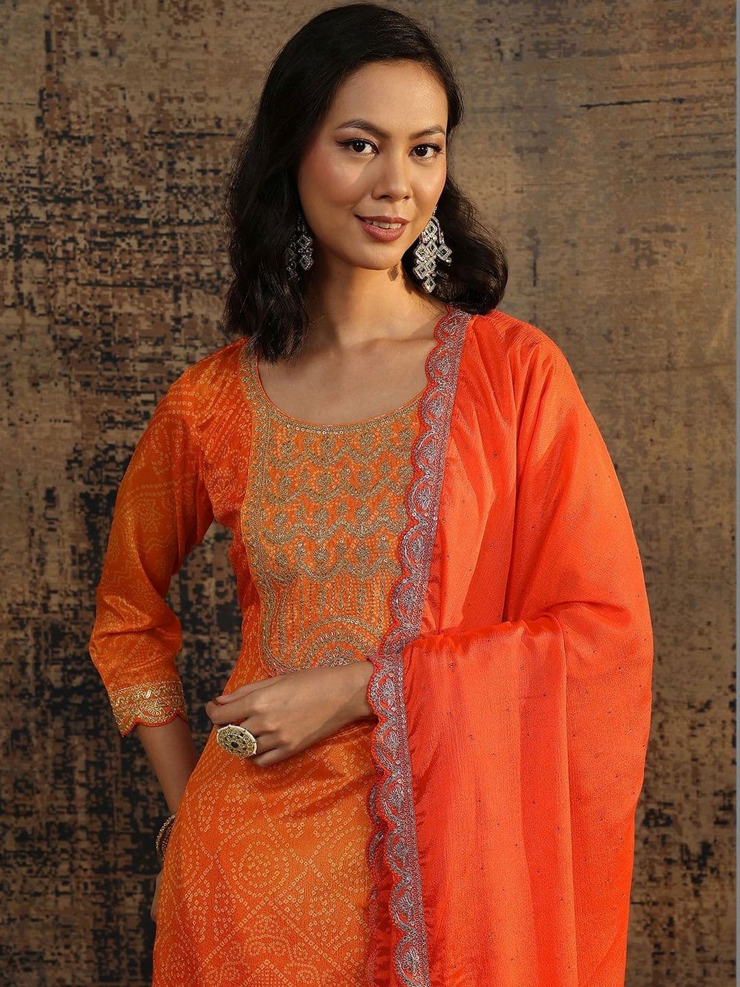 Libas Women Ethnic Motifs Printed Regular Thread Work Kurta with Trousers & With Dupatta thumbnail 4
