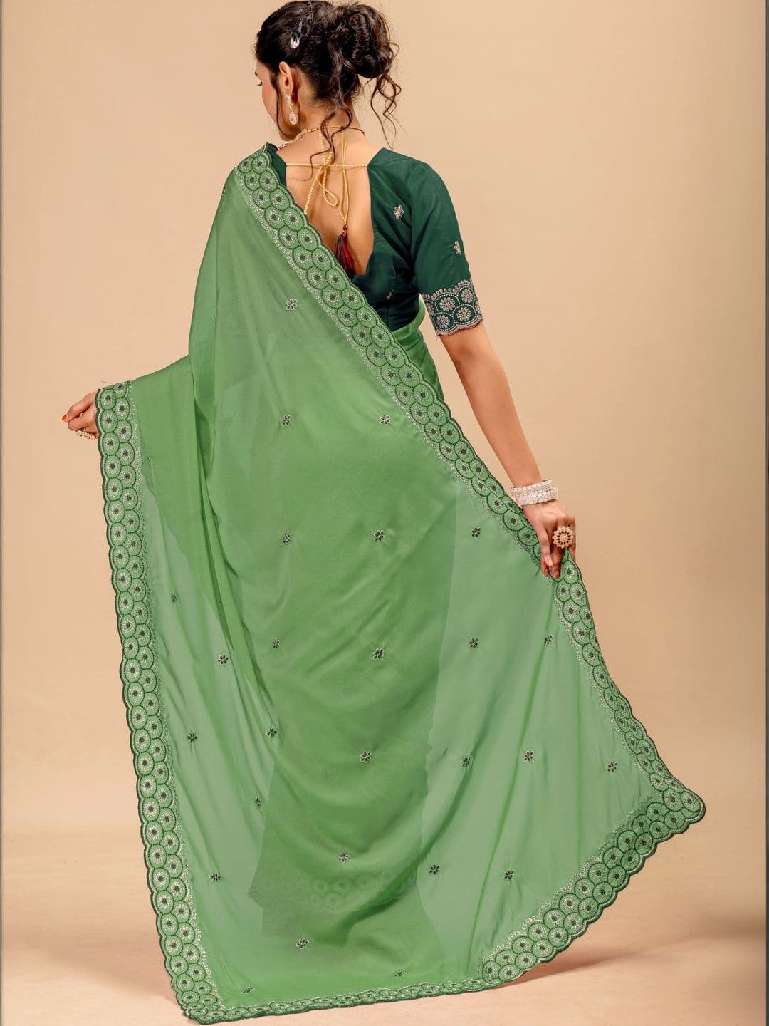 LabelVASTRA Embellished Embroidered Poly Georgette Saree thumbnail 2
