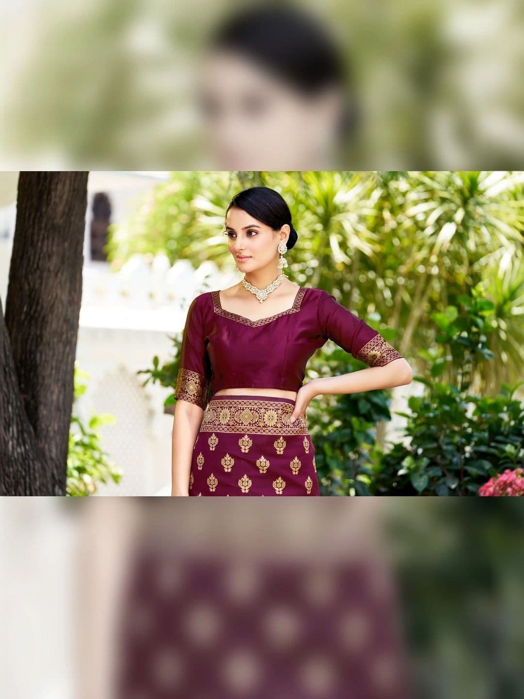 VS MALL Ethnic Motifs Zari Banarasi Saree thumbnail 2