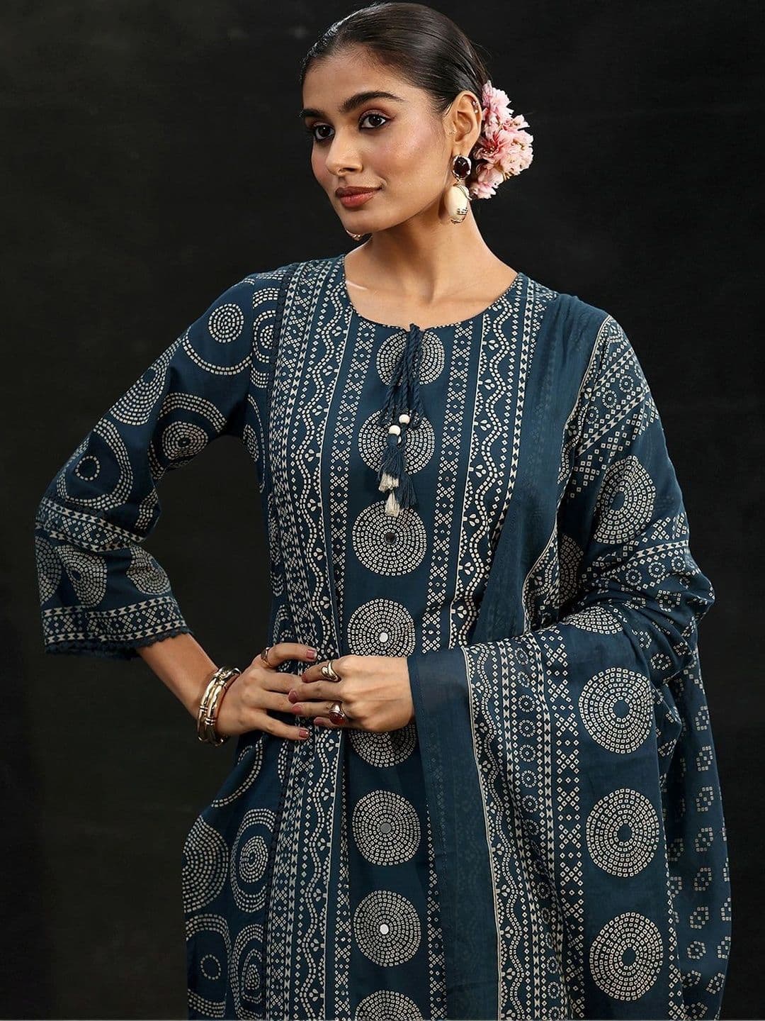 Libas Women Ethnic Motifs Printed Regular Mirror Work Kurta with Trousers & With Dupatta thumbnail 4