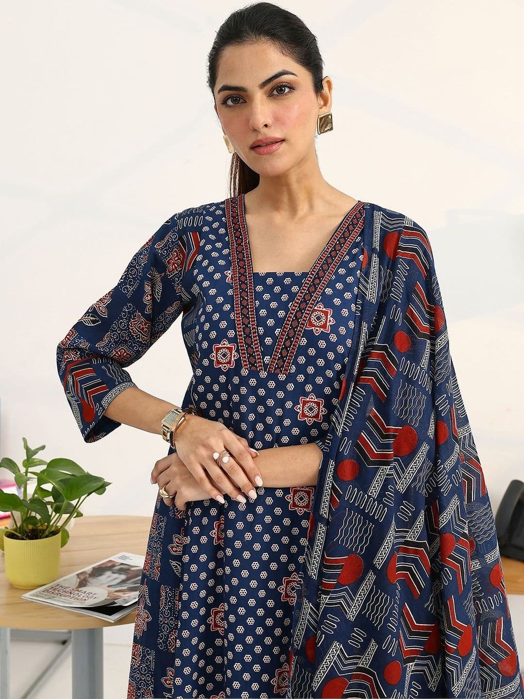 Gerua By Libas Women Ethnic Motifs Printed Regular Pure Cotton Kurta with Trousers & With Dupatta thumbnail 4