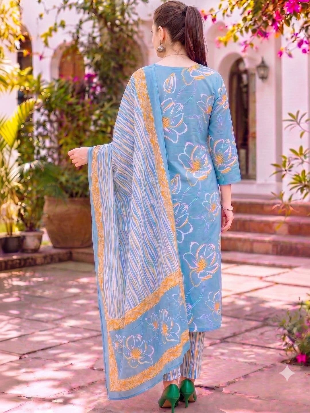 Chaukas Women Floral Printed Regular Mirror Work Pure Cotton Kurta with Trousers & With Dupatta thumbnail 5