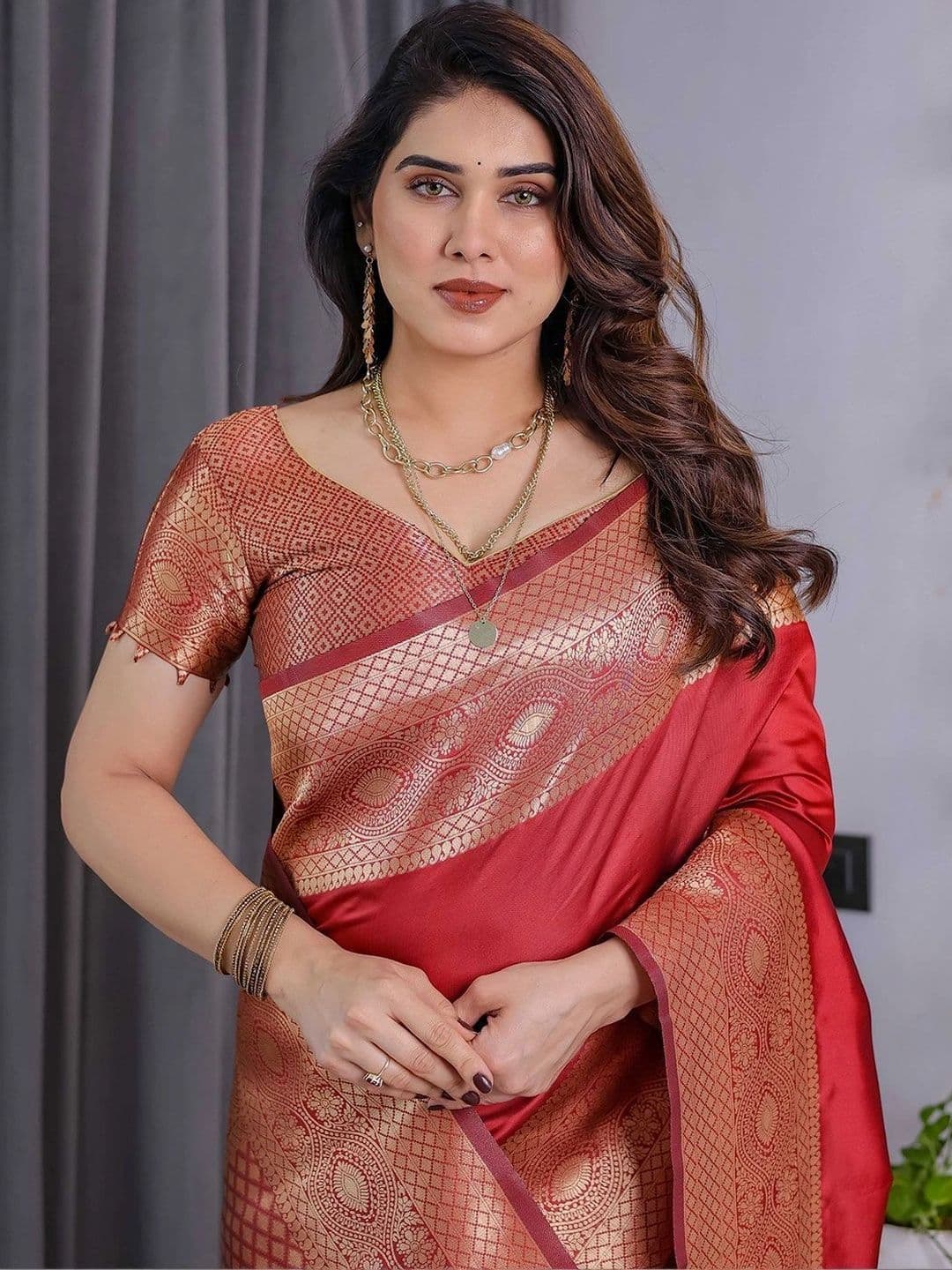 Moda Rapido Woven Design Zari Satin Banarasi Saree thumbnail 2