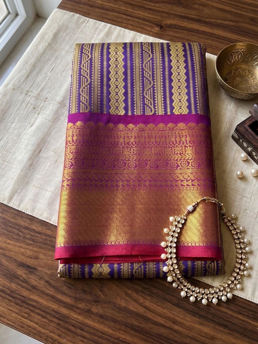 Dhaaga Ghar Woven Design Zari Silk Blend Designer Kanjeevaram Saree thumbnail 3