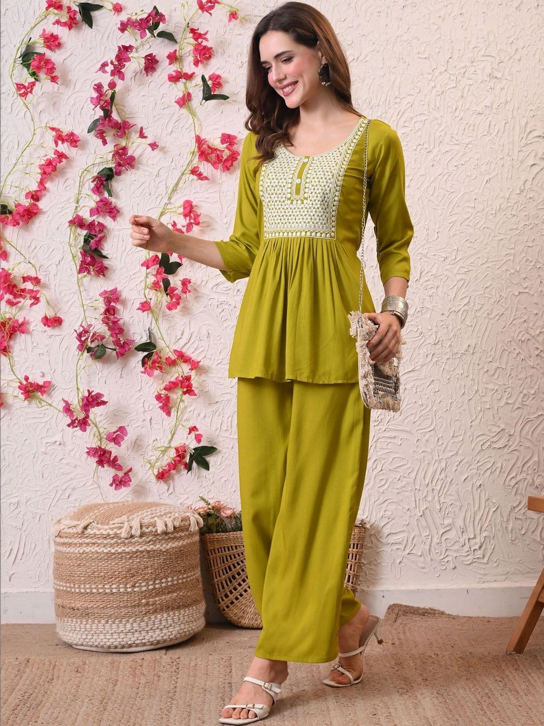 ROSHNI Women Ethnic Motifs Embroidered Empire Thread Work Kurti with Palazzos thumbnail 3