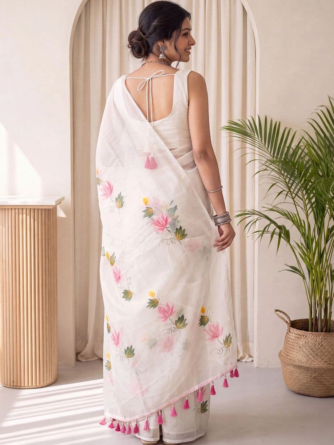 Anouk Floral Poly Chiffon Designer Saree thumbnail 3