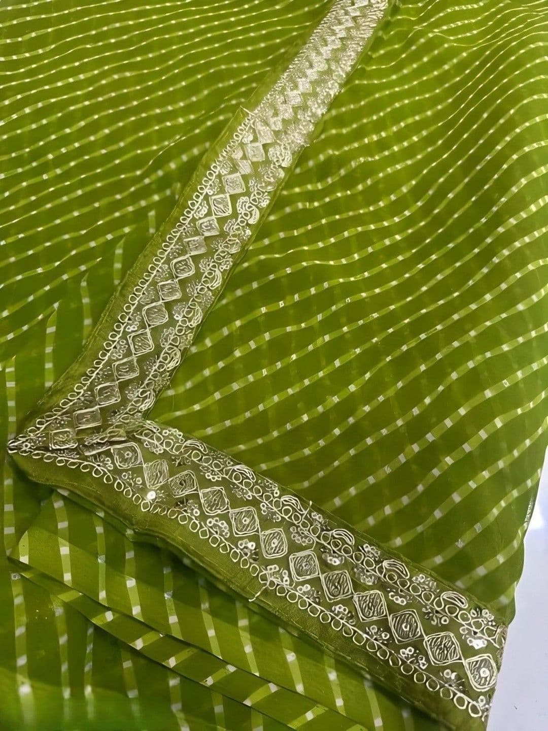 RENBRIZA Striped Embroidered Poly Georgette Saree thumbnail 2