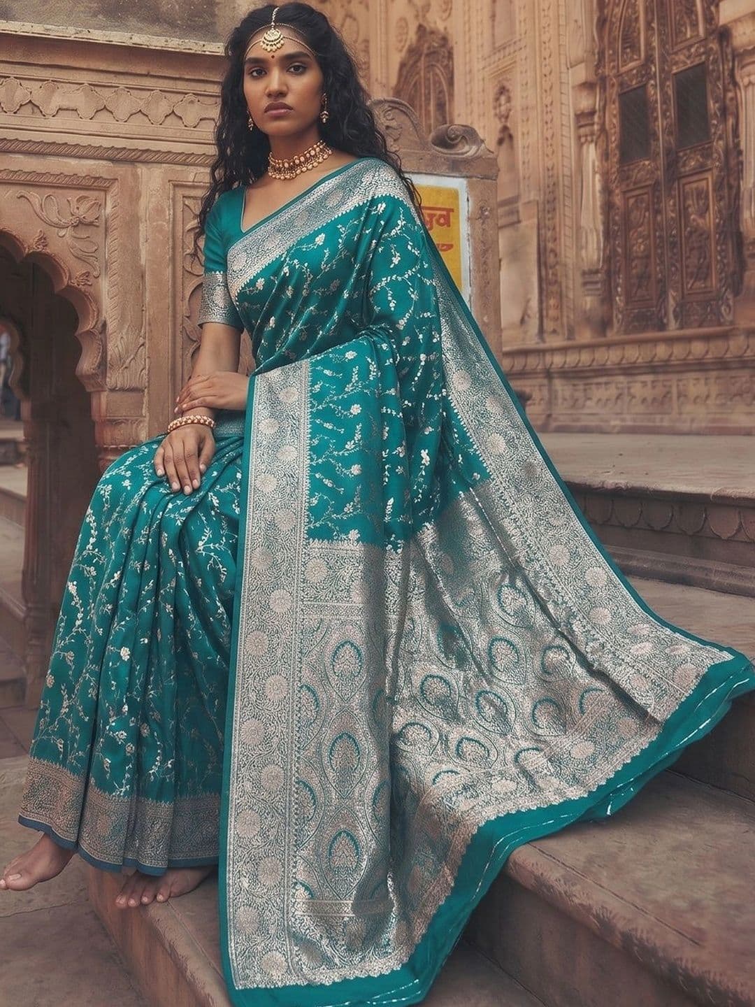 Dhaaga Ghar Woven Design Zari Silk Blend Designer Banarasi Saree thumbnail 4